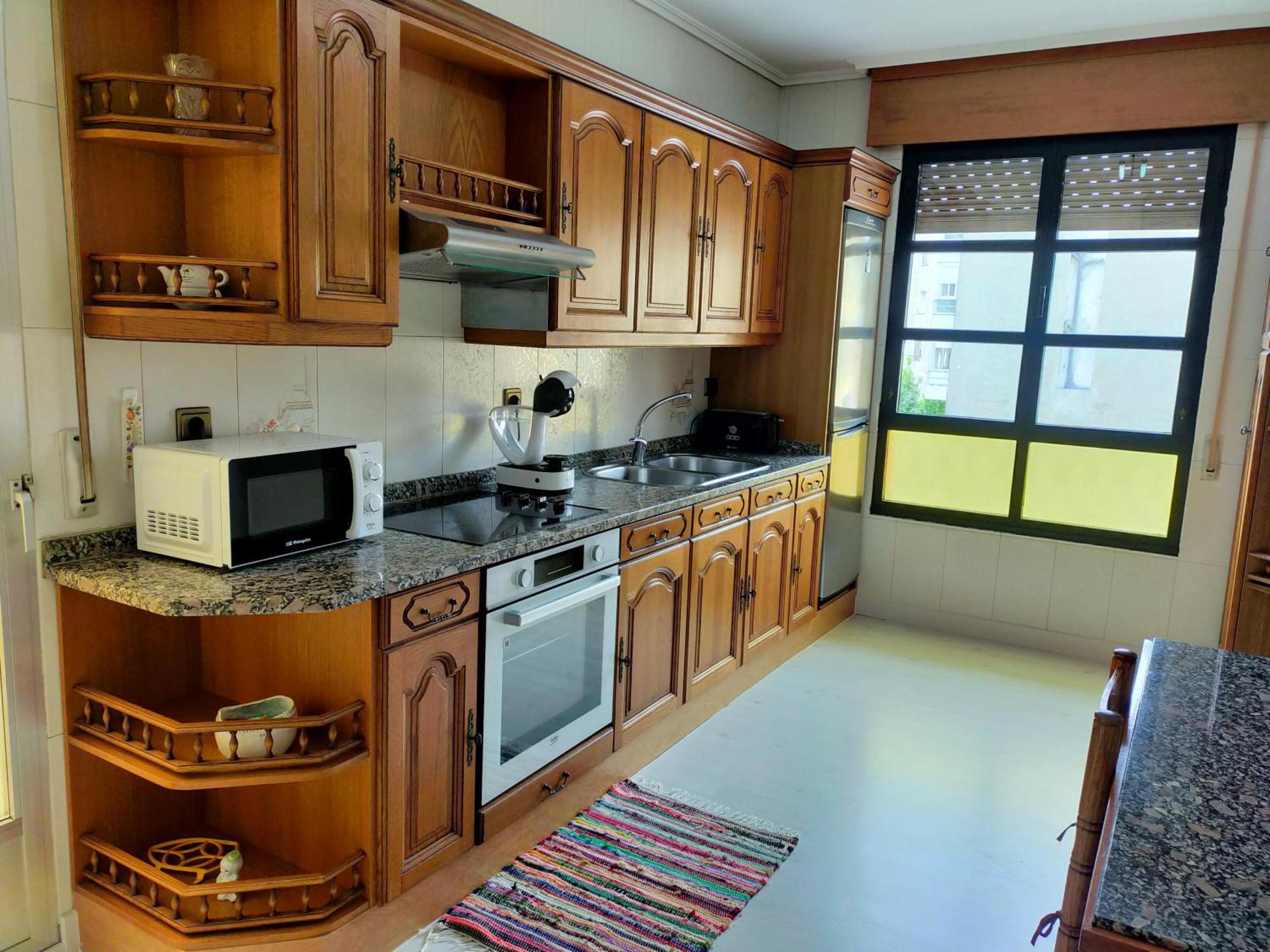 Apartamento En El Casco Antiguo De Ponferrada Bagian luar foto